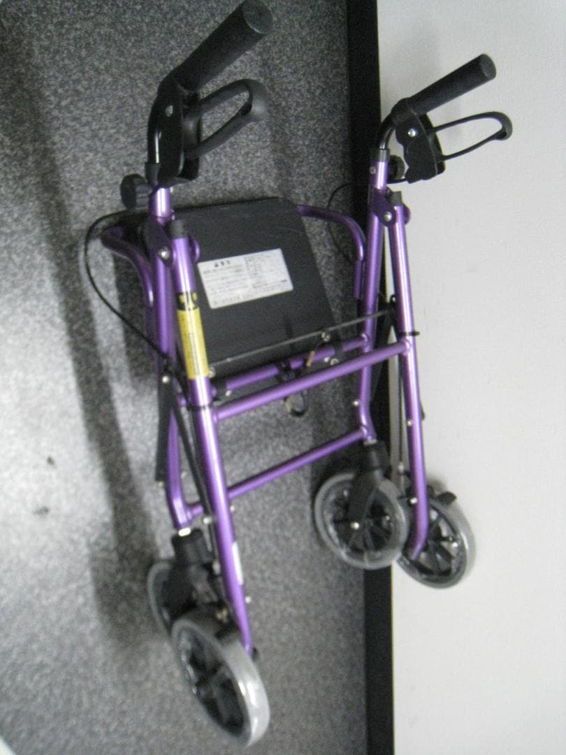 竹虎ヒューマンケア ハッピーミニ 軽量 歩行器 歩行車 バスケット付き