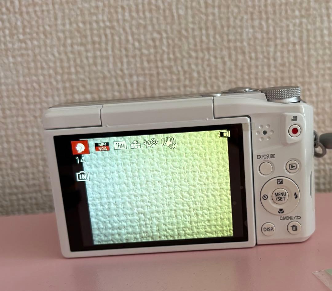 パナソニック　LUMIX TZ57