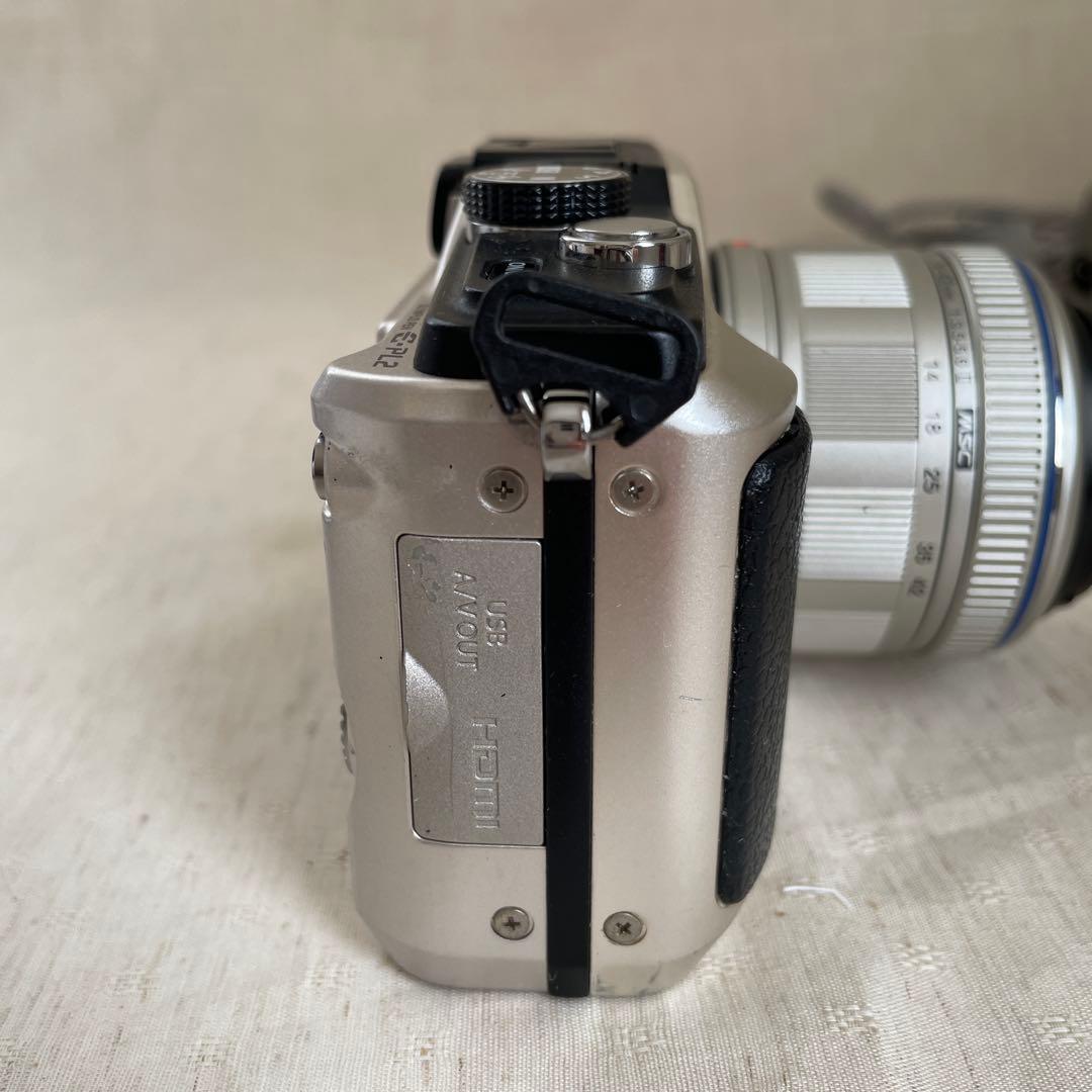 OLYMPUS PEN E-PL2 ミラーレス一眼 ダブルズーム※キャップ欠品