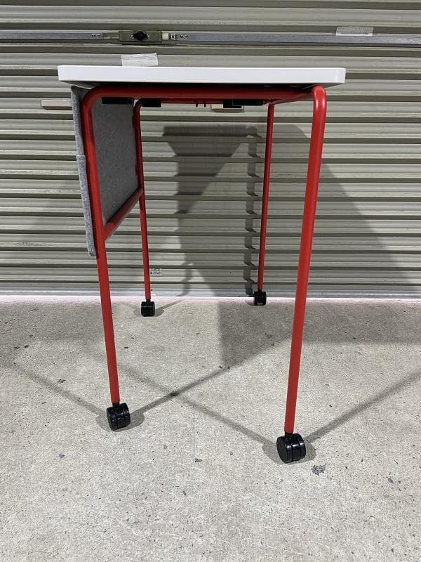【美品】オカムラ　スプリント　MT40AB MHF1　5台　スタッキングテーブル
