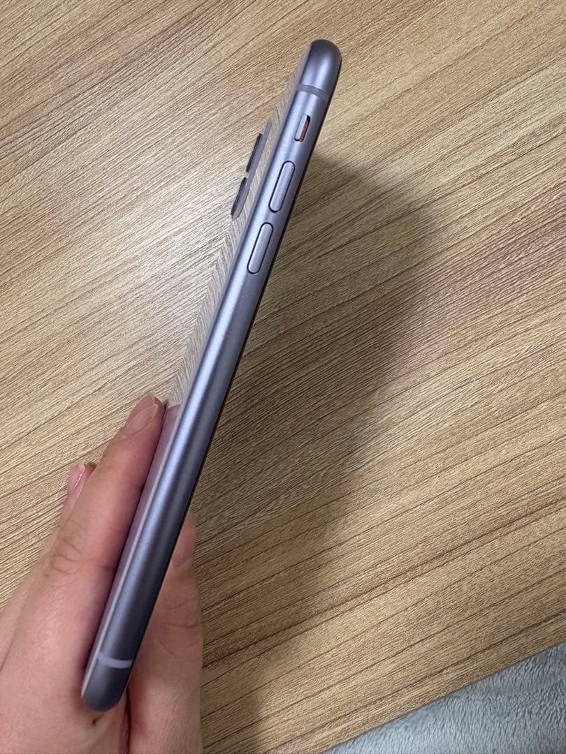 超美品　iPhone 11 128GBパープル初期化済みバッテリー最大容量87%