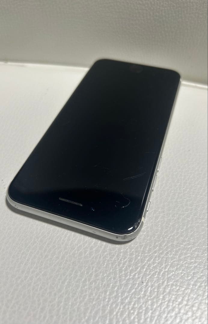 iPhone SE 第2世代 64GB ホワイト 初期化済み