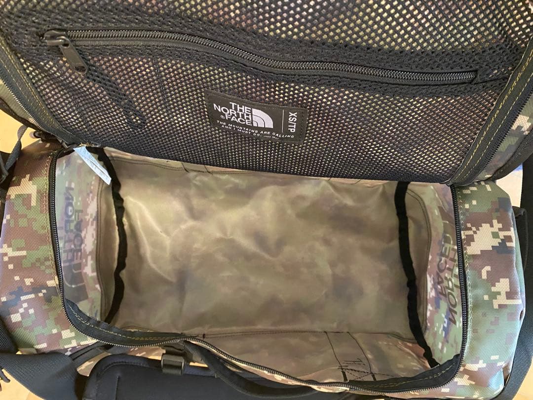THE NORTH FACE BCダッフル　 廃盤カラー　デシカモ