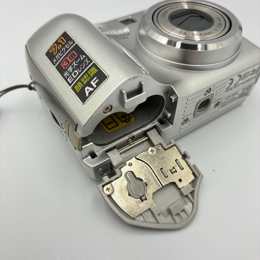 美品★ Nikon COOLPIX E7600 動作品 平成レトロ CCD 名機