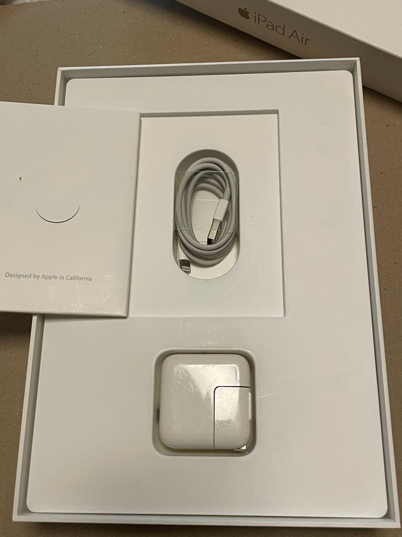 Apple iPadAir2 64GB Wi-Fiモデルバッテリー最大容量79%