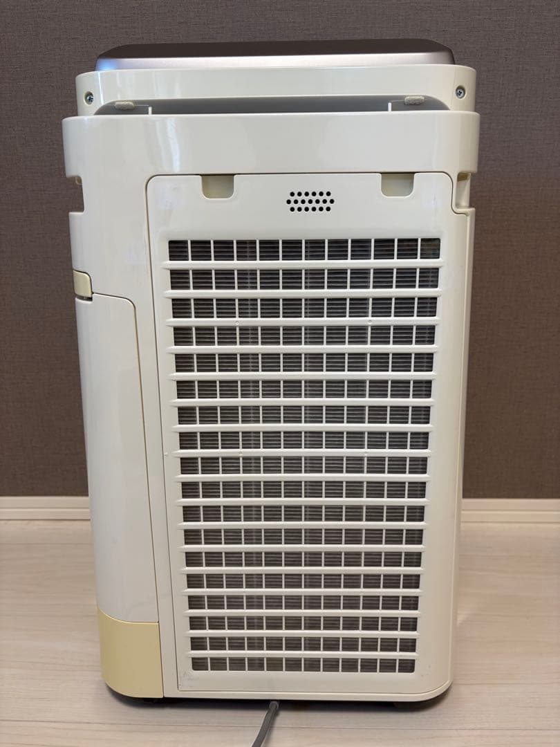 SHARP 加湿空気清浄機 プラズマクラスター KC-F70-W