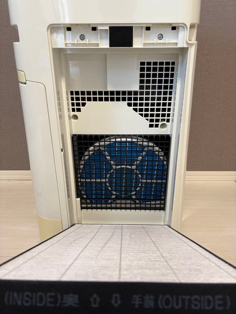 SHARP 加湿空気清浄機 プラズマクラスター KC-F70-W