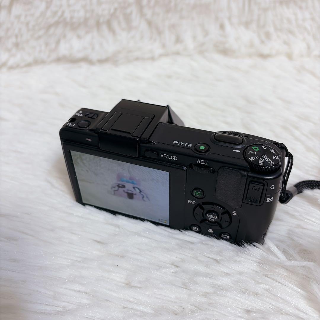 RICOH リコー GX200 自動開閉レンズキャップ付