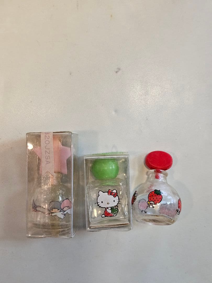 b*3様 SANRIO　香水ボトル 3本セット　昭和レトロ　サンリオ　キキララ