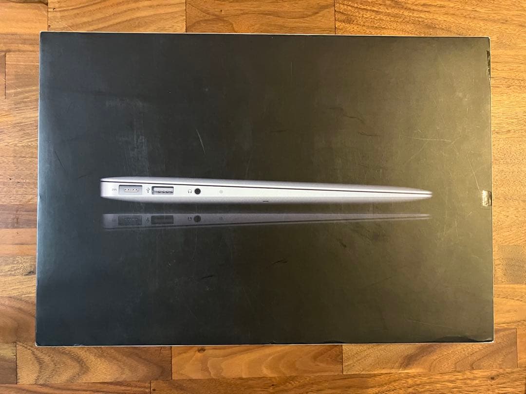 MacBook Air 11インチ 日本語配列 ACアダプター　箱つき