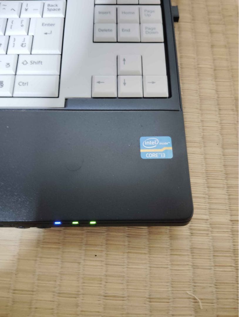 富士通のノートパソコン