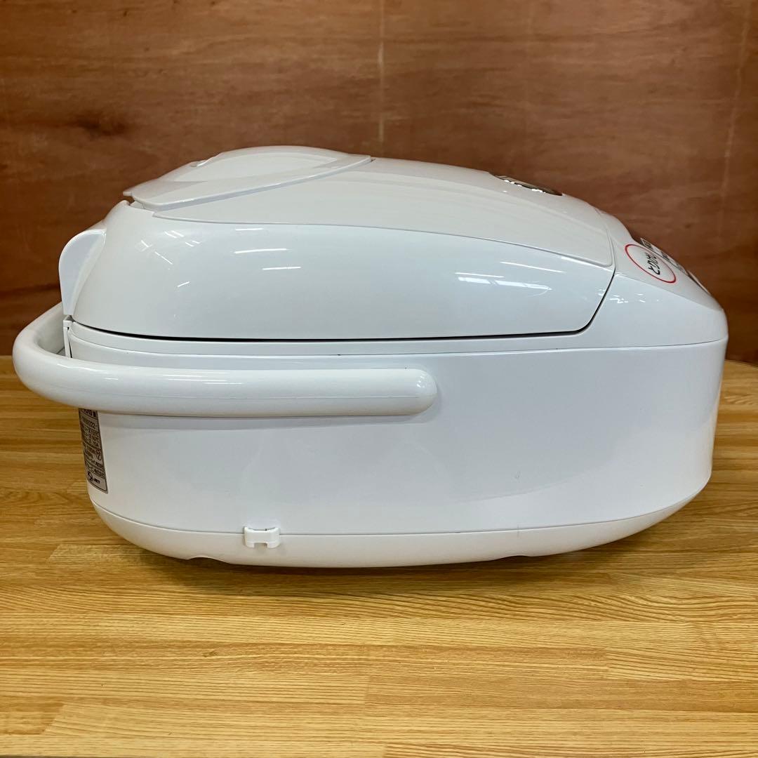 一都三県限定　配送無料　炊飯器　ZOJIRUSHI 象印　2023年製　5.5合