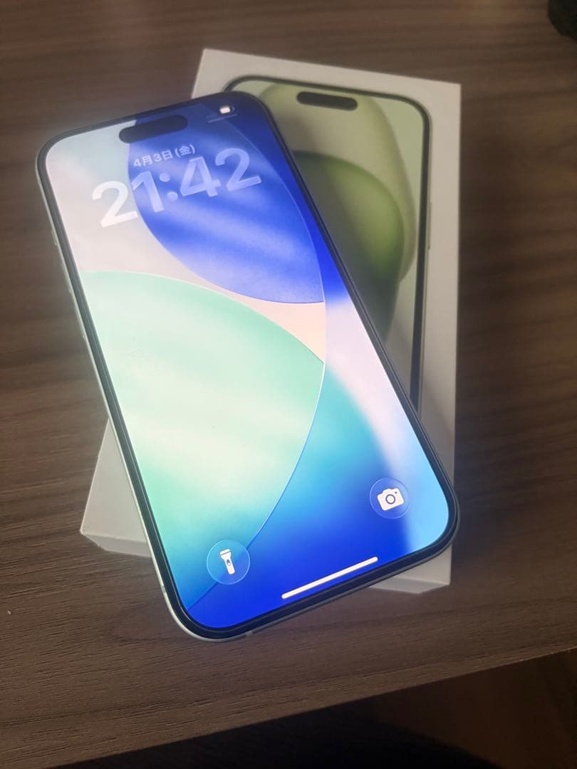 iPhone 15 128GB SIMフリー 動作良好