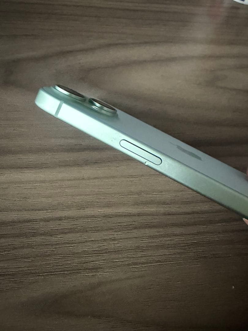 iPhone 15 128GB SIMフリー 動作良好