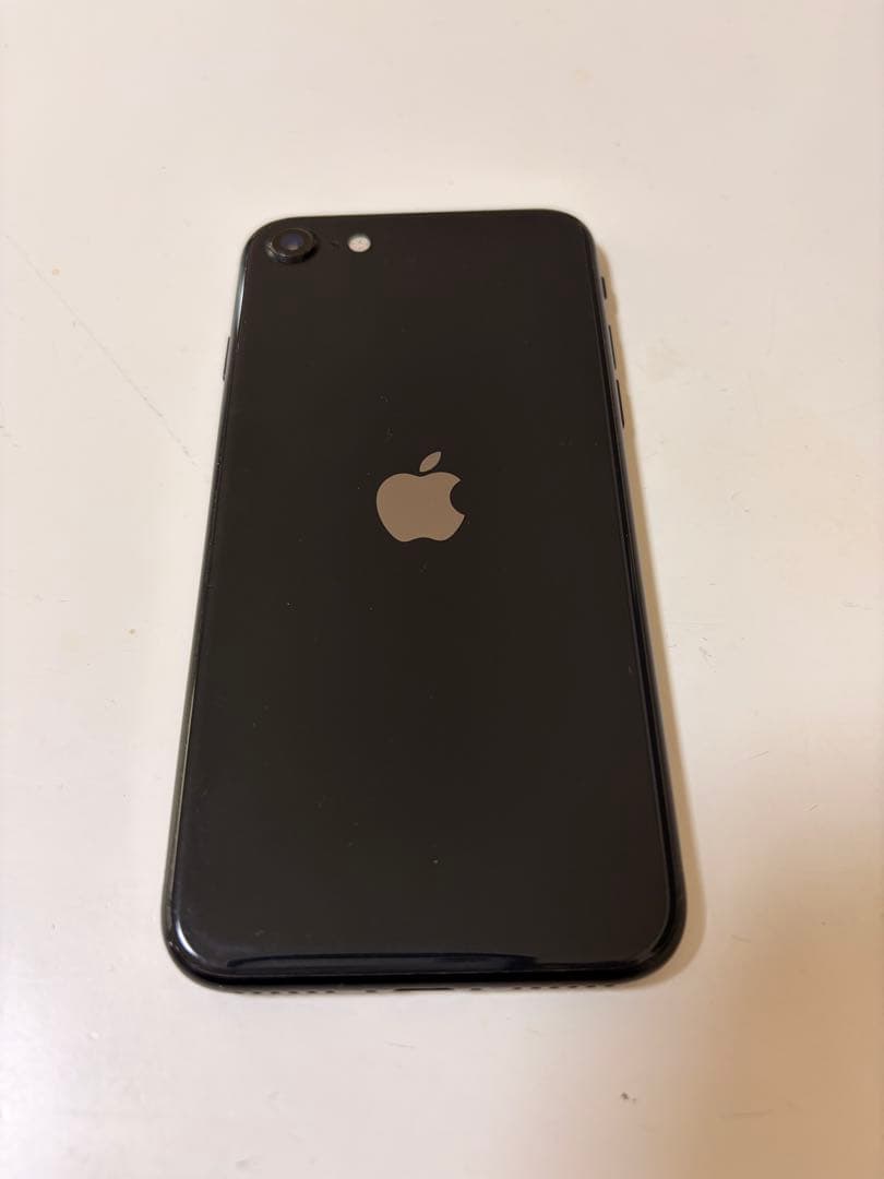 Apple iPhone SE 第2世代　ブラック