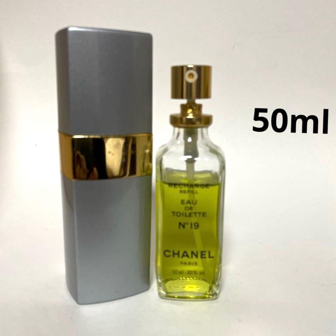 CHANEL　シャネル　N°19　19番 シャネル19 オードトワレ