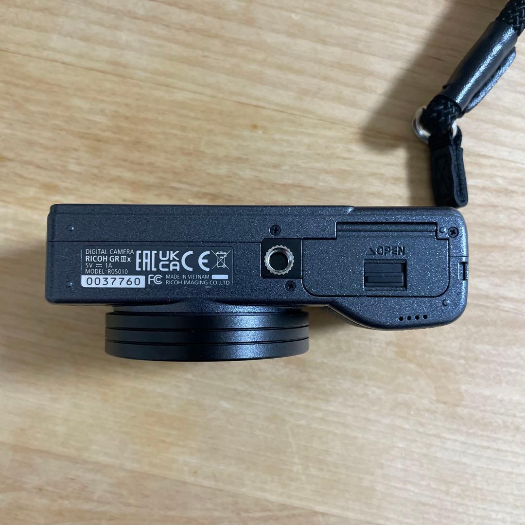 RICOH GR IIIx Urban Edition 別売充電器付