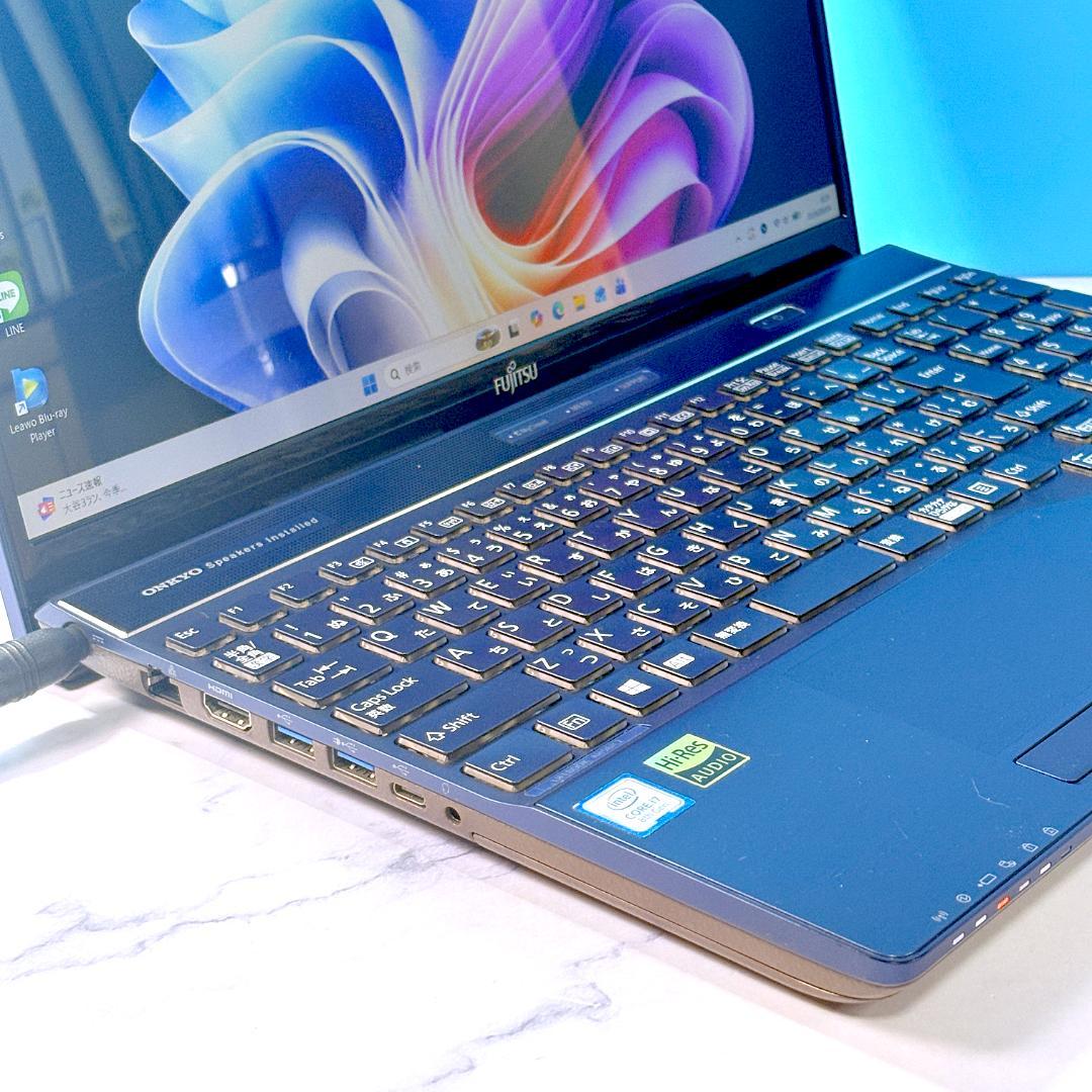 高年式8世代Corei7・16GB・SSD・フルHD・ブルーレイ・ノートパソコン
