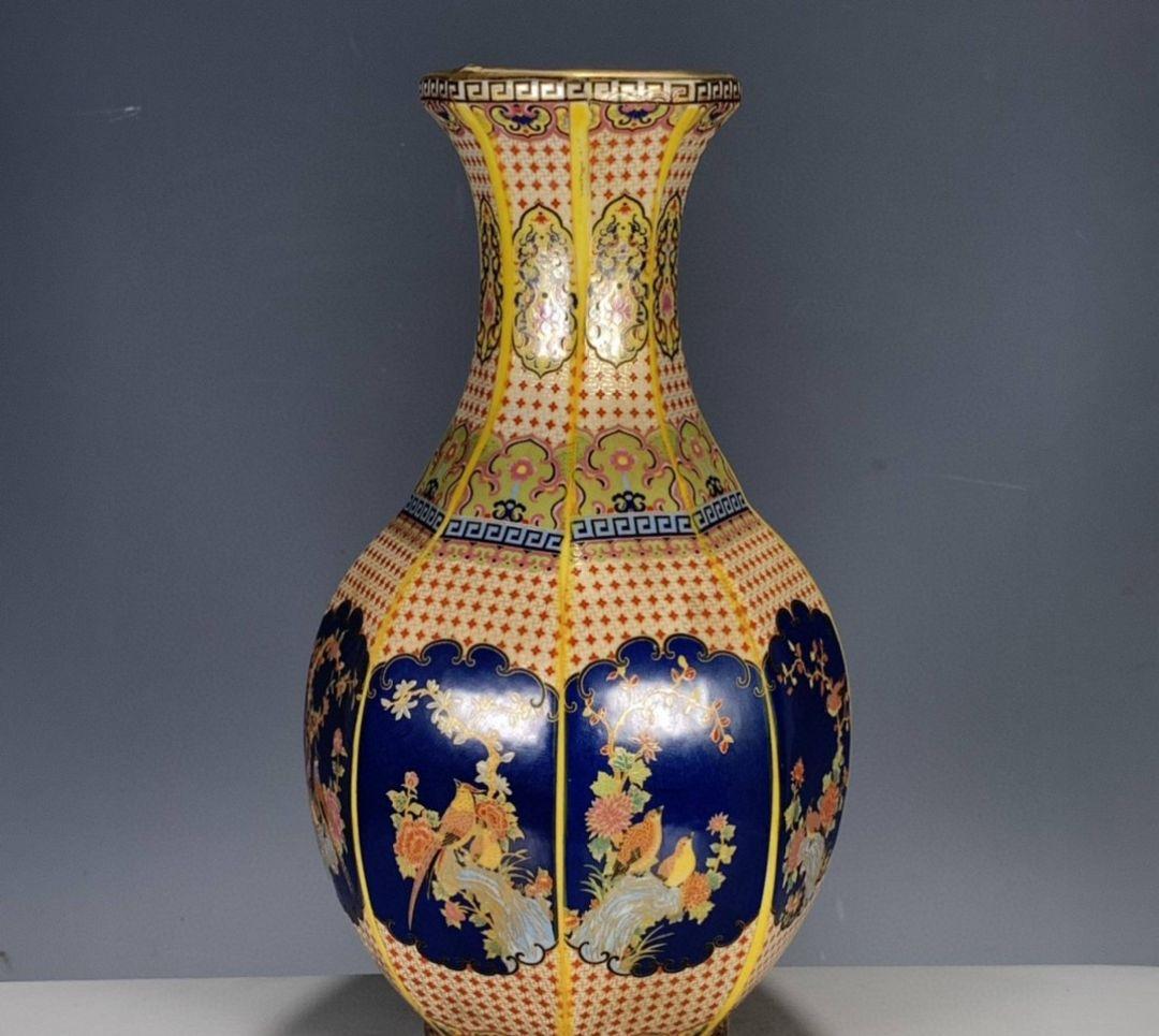 景徳鎮 パステル蒔絵花鳥六稜花瓶 陶磁器 装飾品 現代工芸品 美術品 置物