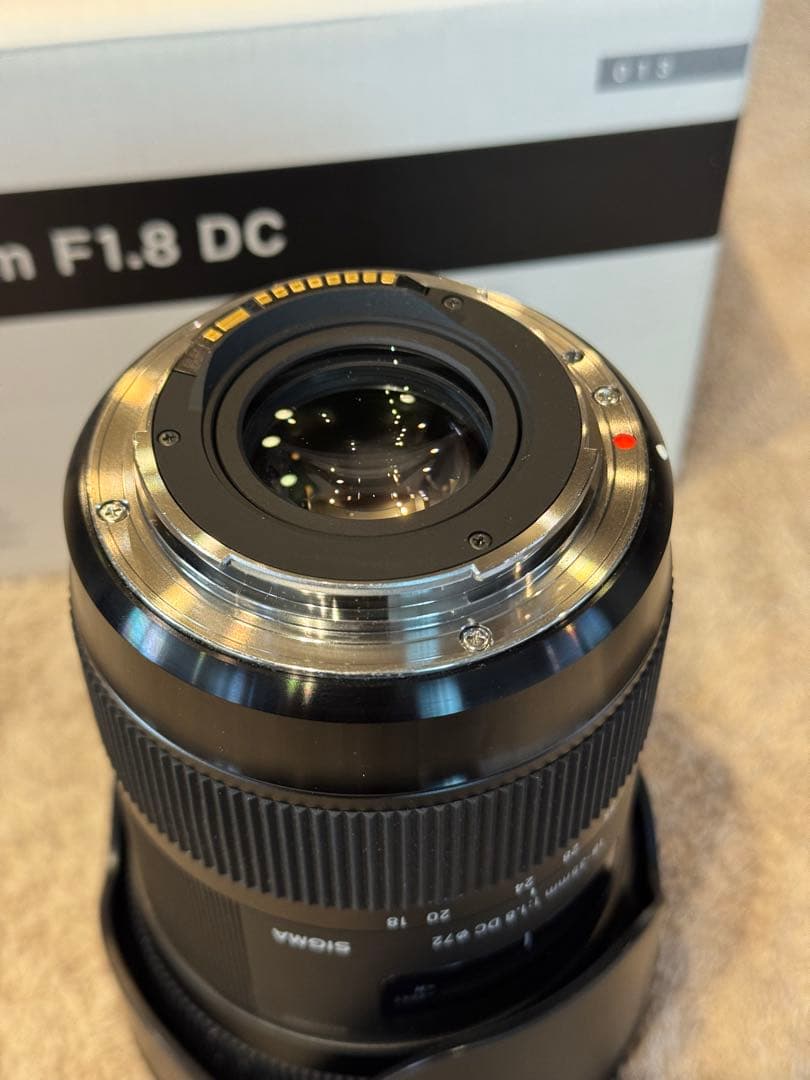 【美品】SIGMA Art 18-35mm F1.8 DC HSM CANON