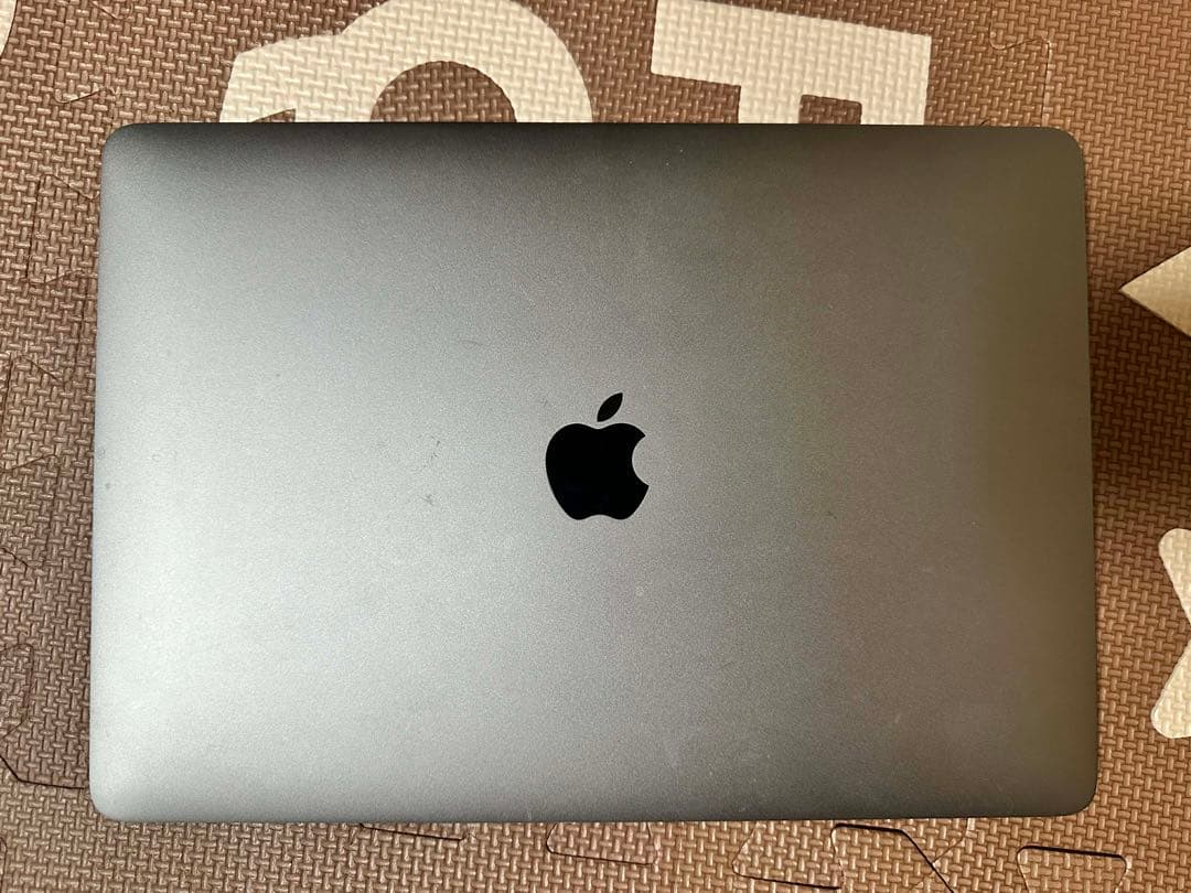 MacBook Pro 13 2018 i5 256GB 美品