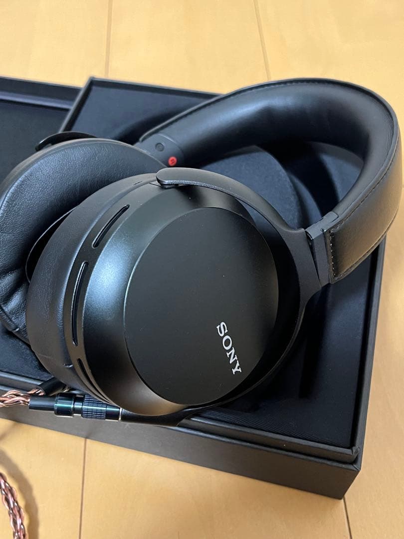 ヘッドホン SONY MDR-Z7M2 / MUC-B20SB2 / MUC-B12SM1