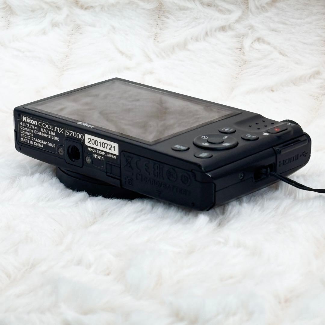 Nikon COOLPIX S7000 ブラック