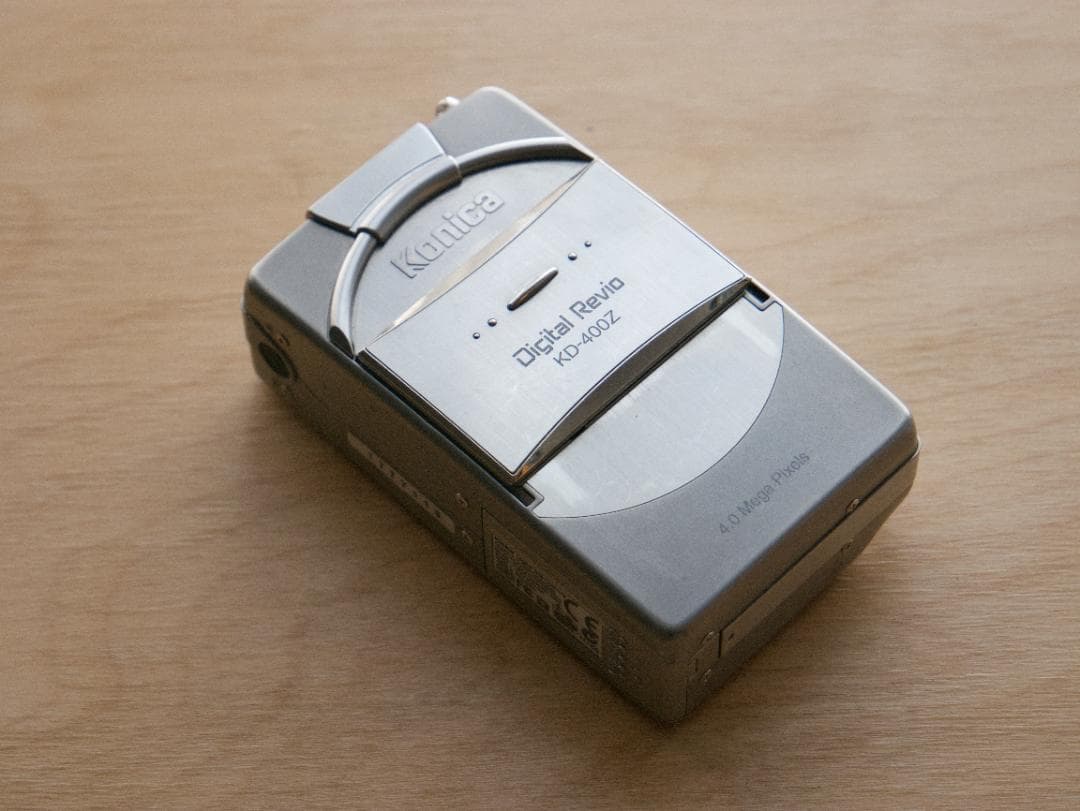 デジタルカメラ KONICA Digital Revio KD-400Z