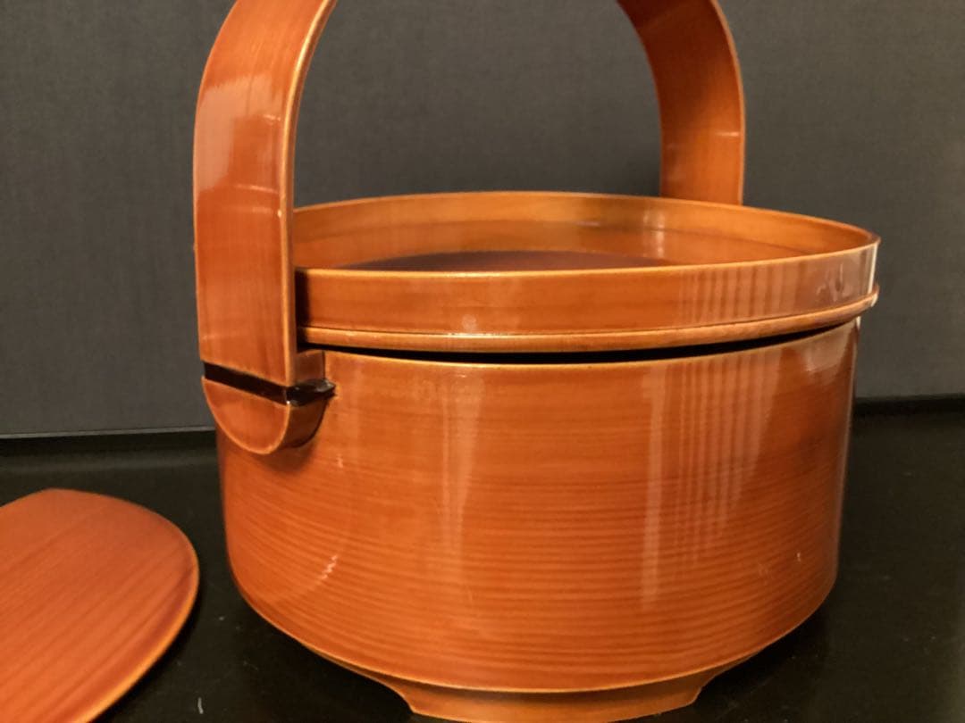 天然木　飛騨春慶塗　丸形重箱 二段重　持ち手 重箱　直径24　高さ24cm