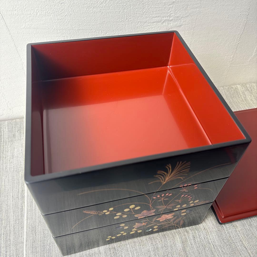 重箱 木製 秋の七草 黒 三段 内朱 古代朱 螺鈿 蒔絵 漆塗り 20cm