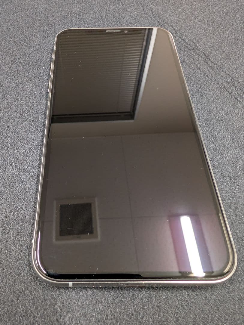 スマートフォン本体 iPhone XS 64GB / 7 128GB