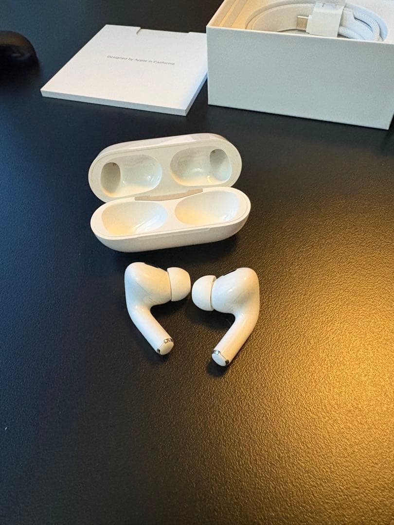 【ケース付き】AirPods Pro 第２世代 本体