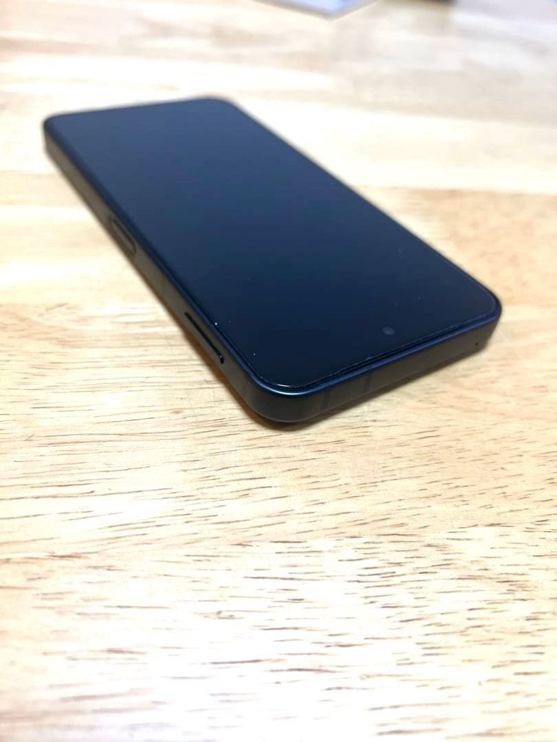 AQUOS sense 9 本体　SIMフリー　ケース　ガラスフィルム付き