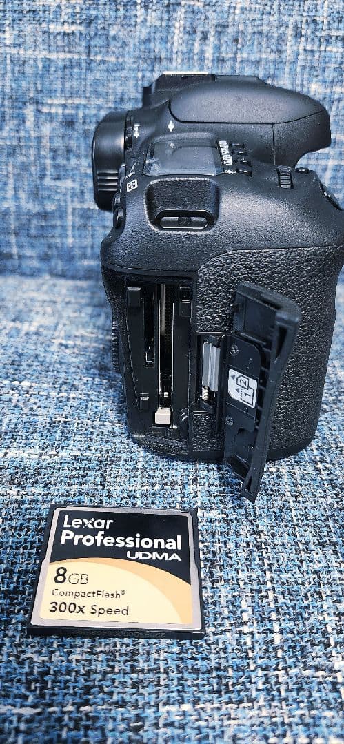 土日限定Canon キャノンEOS 7D MARK2 Ⅱボディ CFカード付き