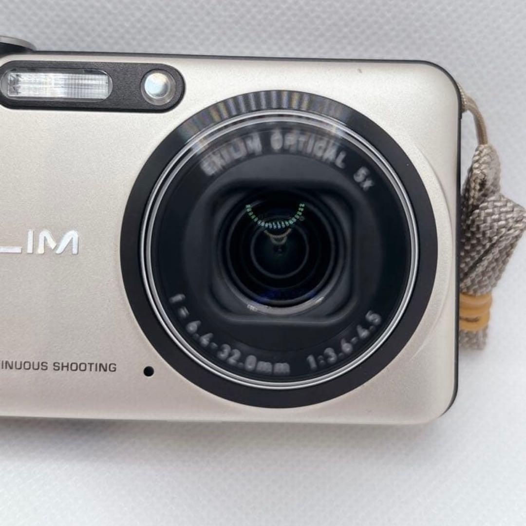 CASIO EXILIM EX-FC150 HS 5X デジカメ　バッテリー付属