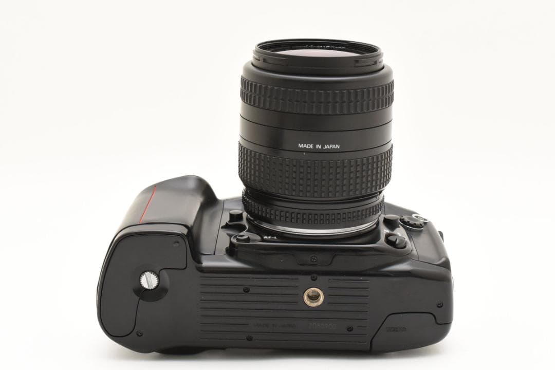 NIKON ニコンF90S + AF NIKKOR 28-70 3.5-4.5d
