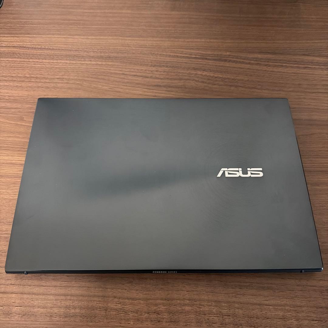 ASUS ZenBook 13 OLED UX325EA（2022年製）