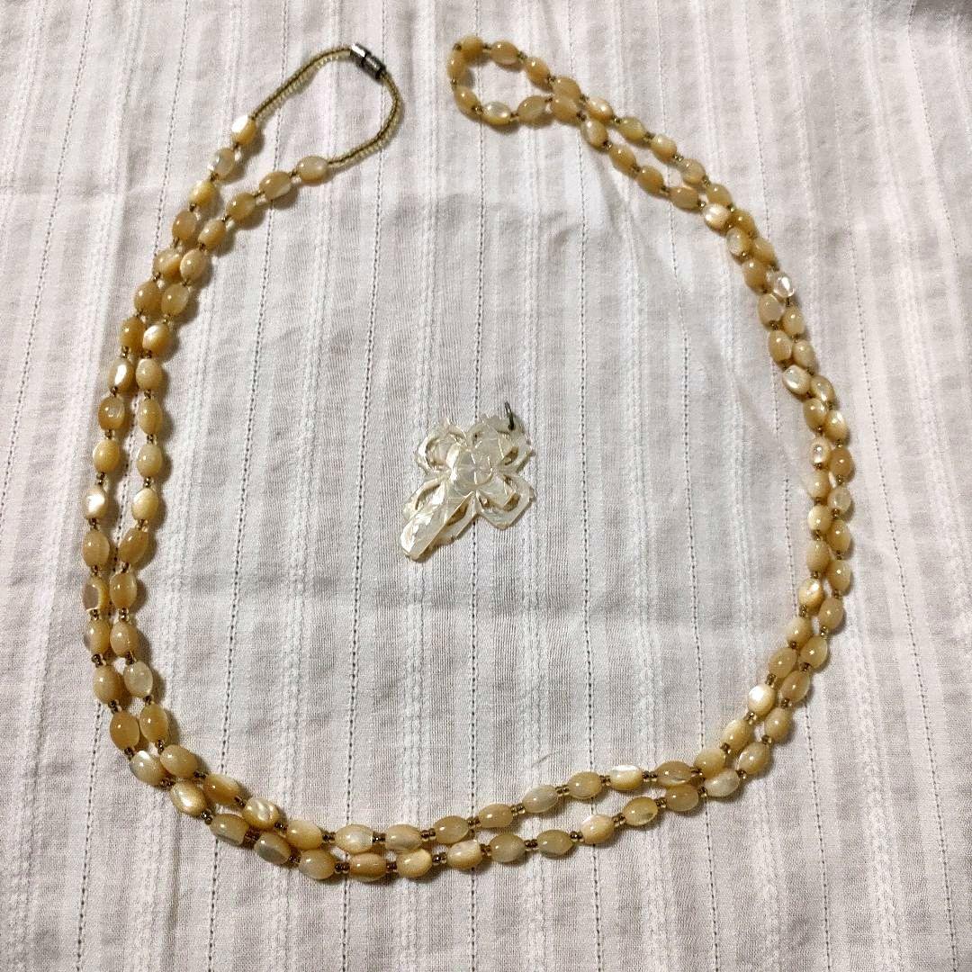 ベツレヘムパール 白蝶貝 クロスのチャーム