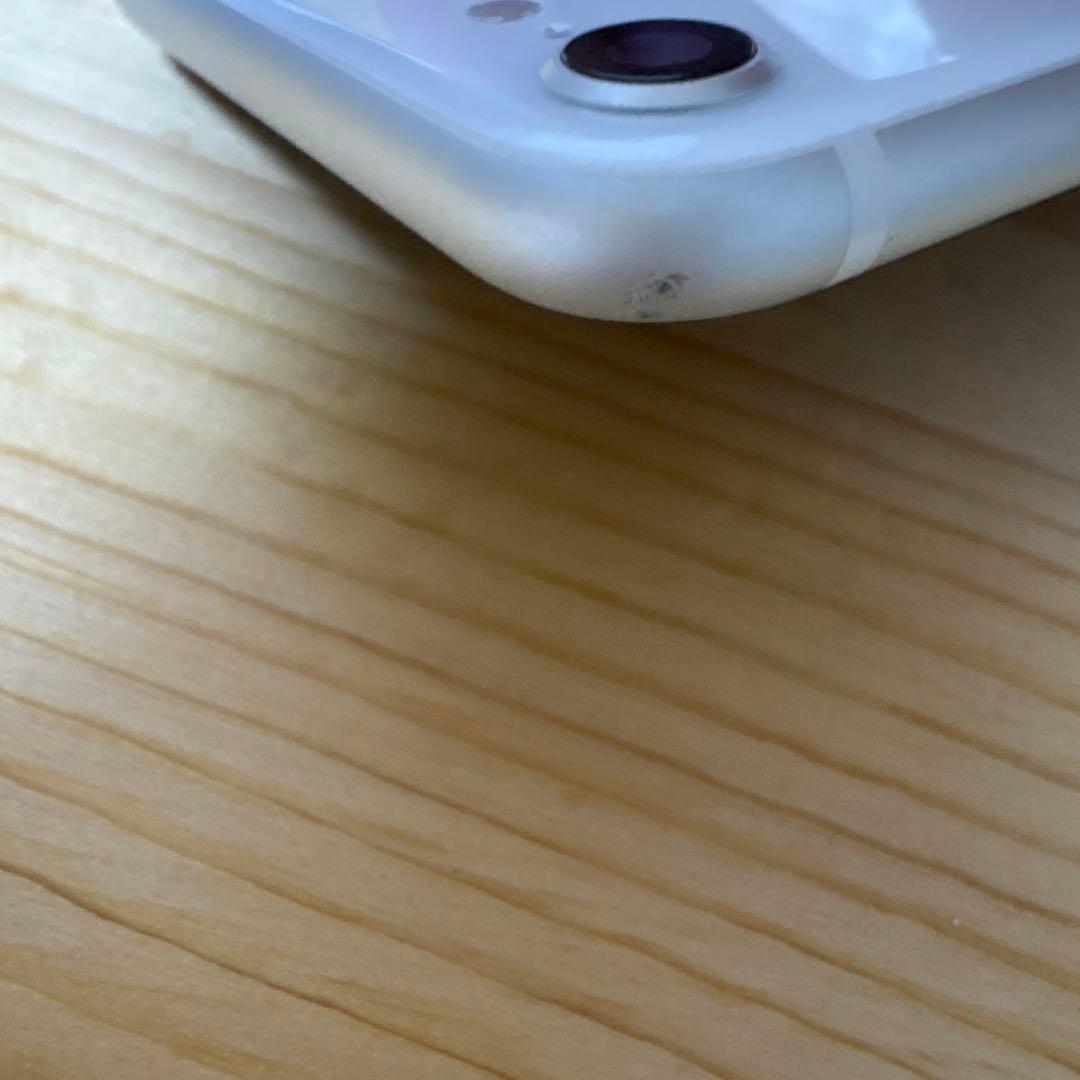 iPhoneSE 第二世代　64G SIMフリー