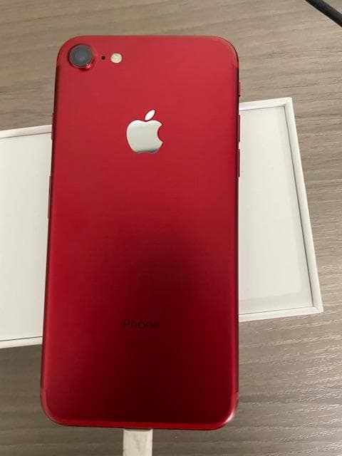 Apple iPhone7(128GB) 赤