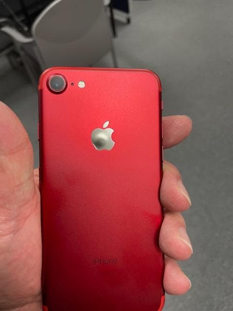 Apple iPhone7(128GB) 赤