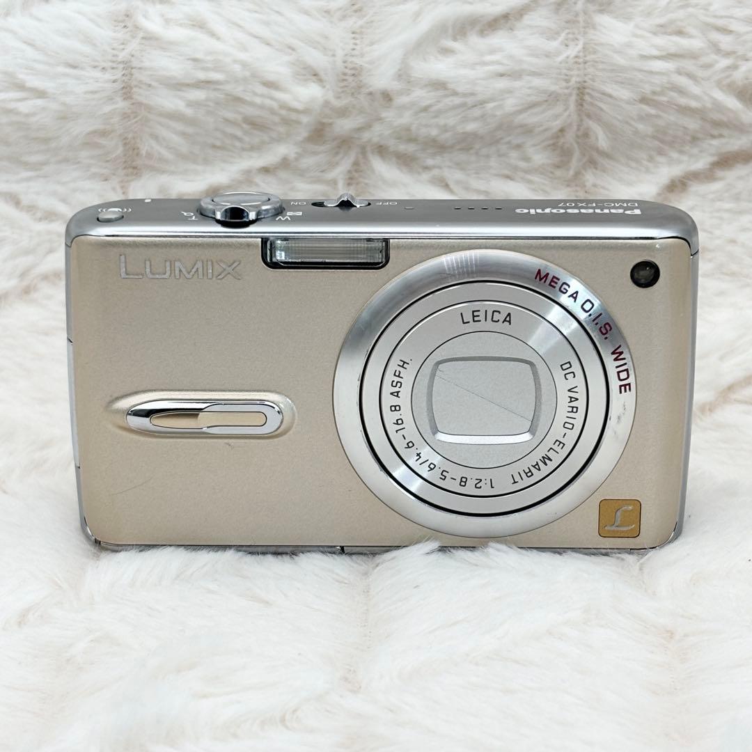 美品・動作良好✨ Panasonic LUMIX DMC-FX07 ゴールド