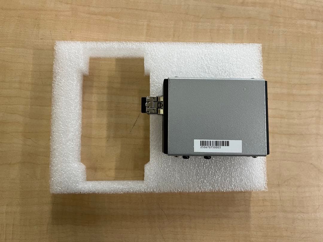 HDMI変換器　送信機受信機セット　(UHD_M_HOT. UHD_M_OHR)