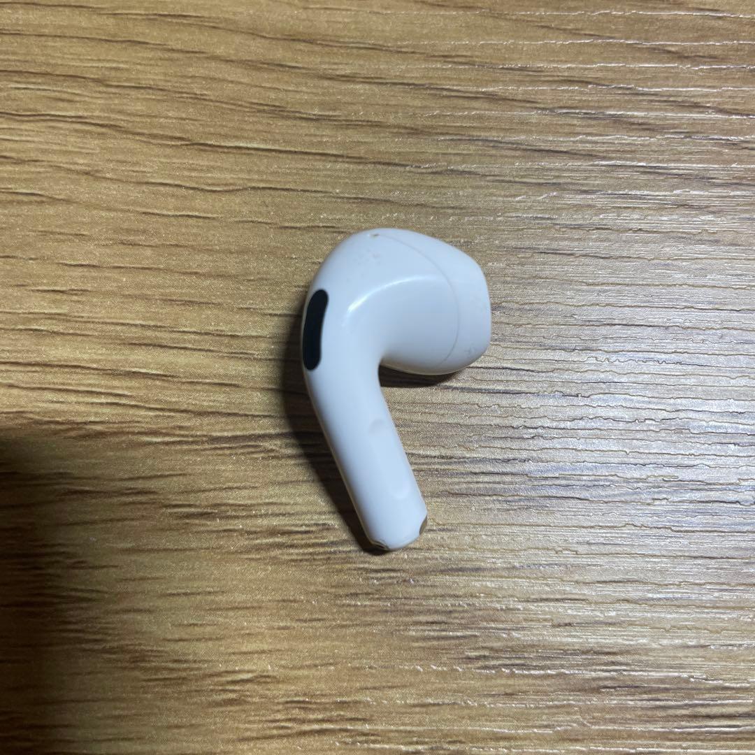 Apple AirPods 第4世代　A3050 右耳　右　右側
