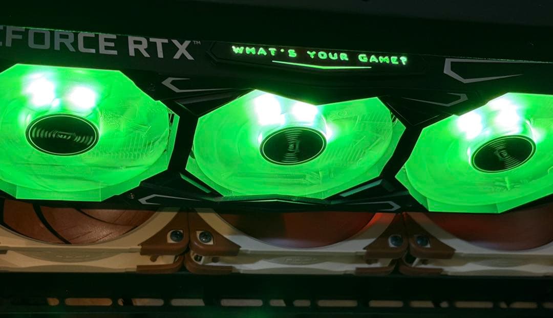 NVIDIA GeForce RTX3080 Galakuro Gaming箱付