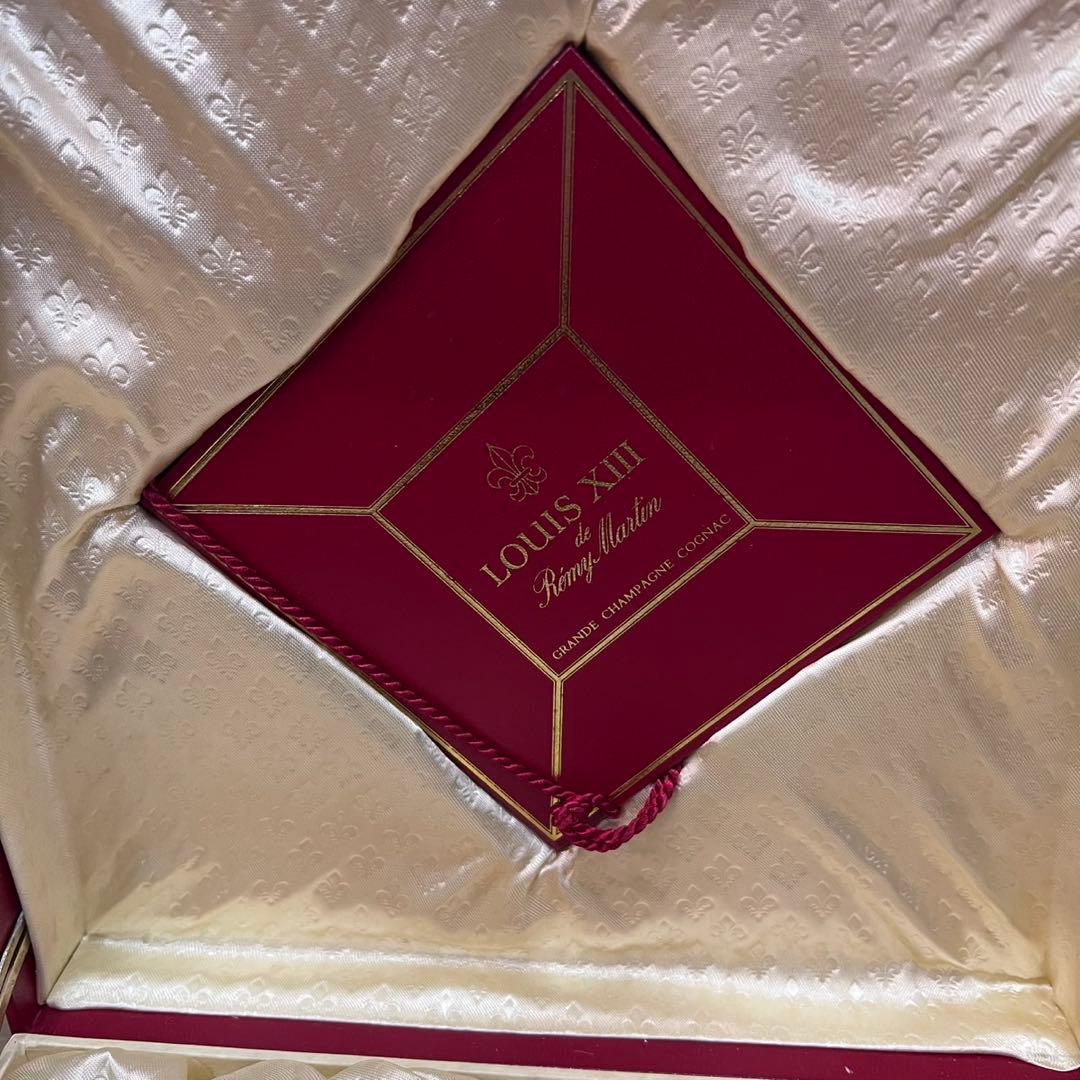 レミーマルタン ルイ13世 バカラ製 空瓶 ボックス付き