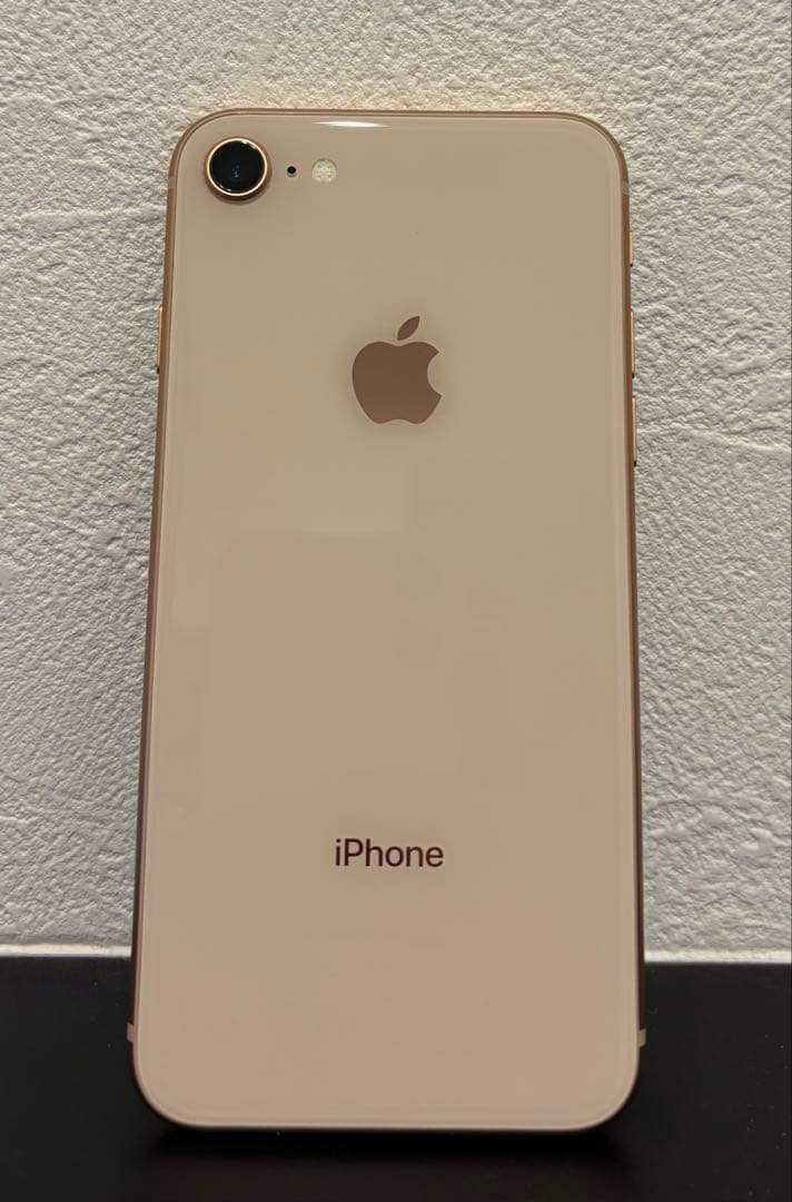 Apple iPhone 8 ゴールド 64GB バッテリー82％