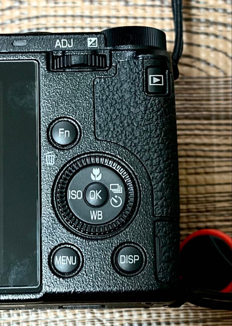 RICOH GR 3 X 保護フィルター、予備バッテリー、自動開閉キャップ付