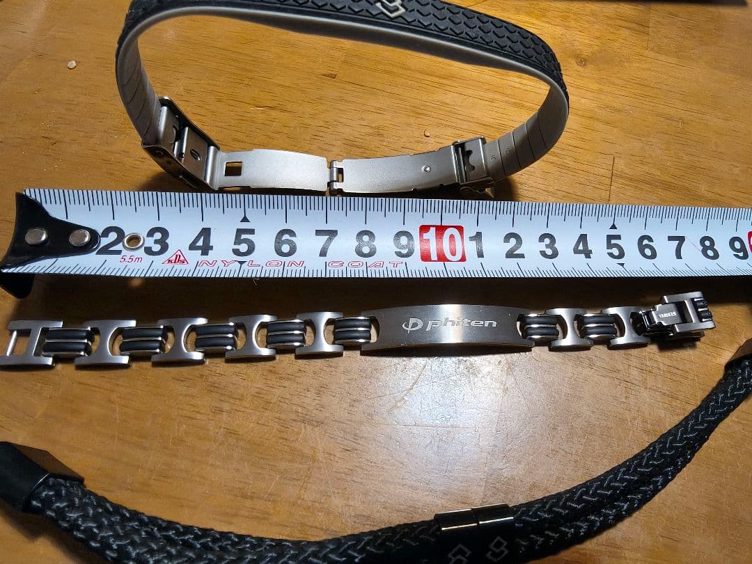 sagaさま専用Phiten ブラック ブレスレットとコラントッテブレスレット