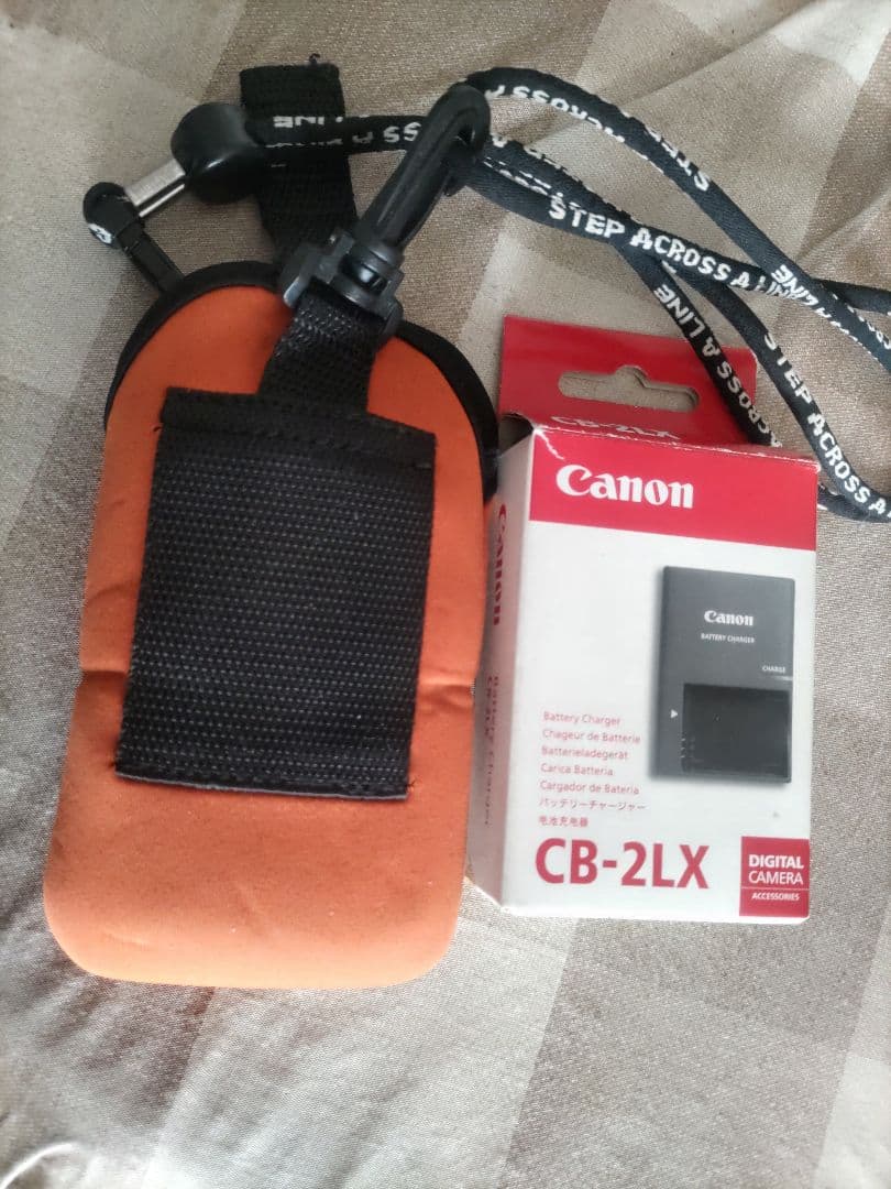 Canon IXY コンパクトデジタルカメラ800IS PC1176